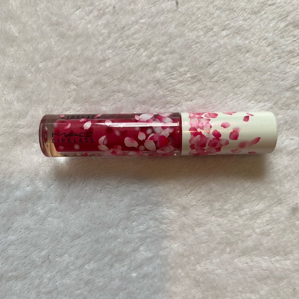 NIB MAC Lipglass in “Cherry Mochi” - Picture 4 of 4
